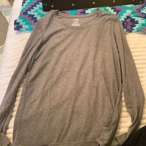 medium, semi fitted, long sleeve danskin now shirt